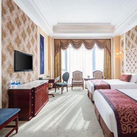 Eurasia Convention International Hotel Wuhan Exterior photo