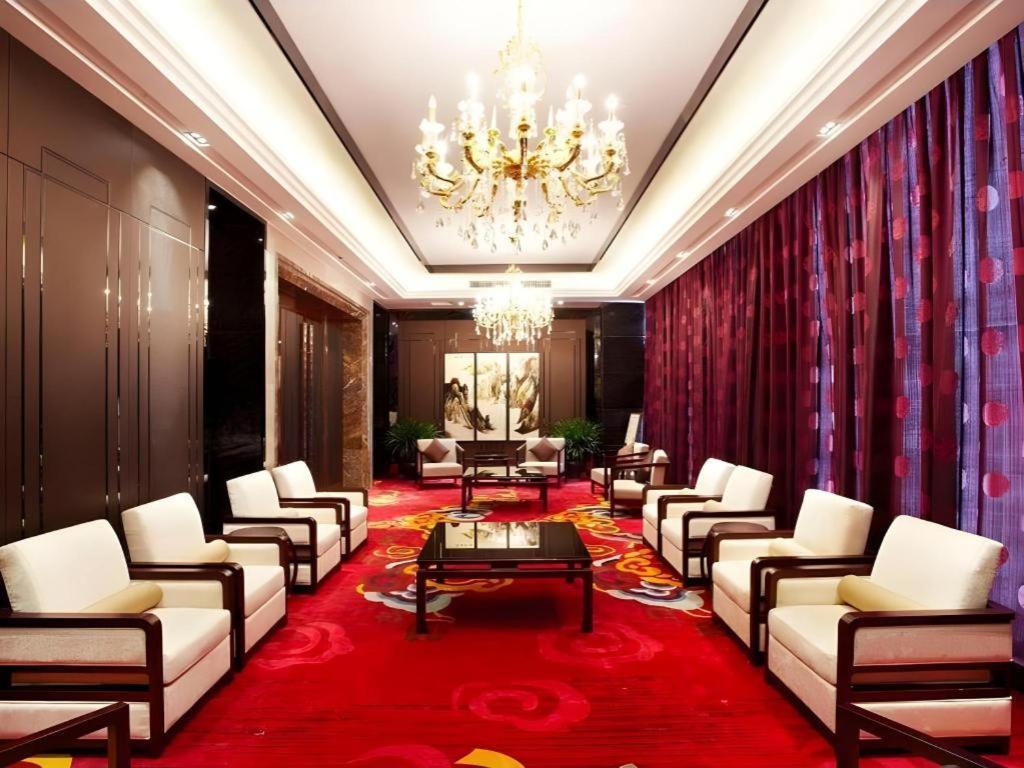 Eurasia Convention International Hotel Wuhan Exterior photo
